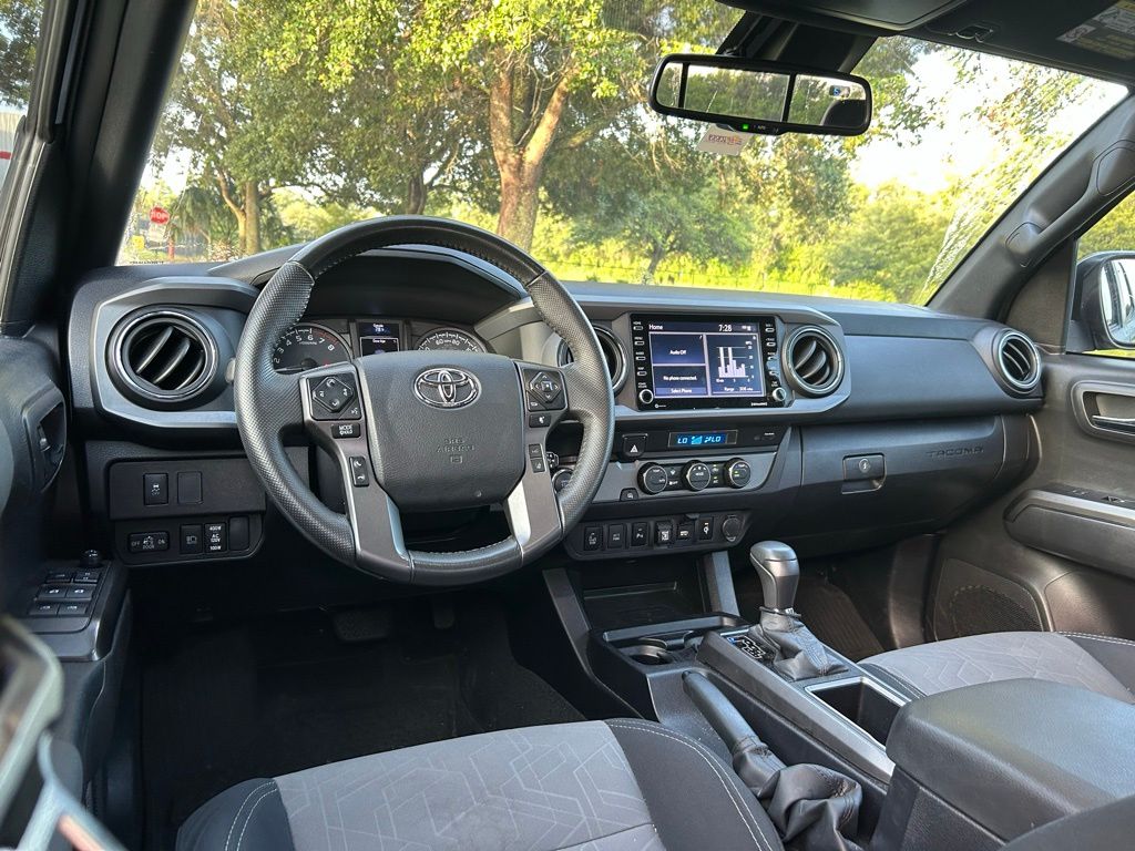 Thumbnail: 2022 Toyota Tacoma - 11