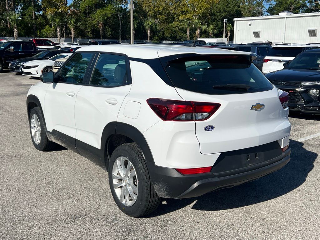 2022 Chevrolet TrailBlazer LS 4