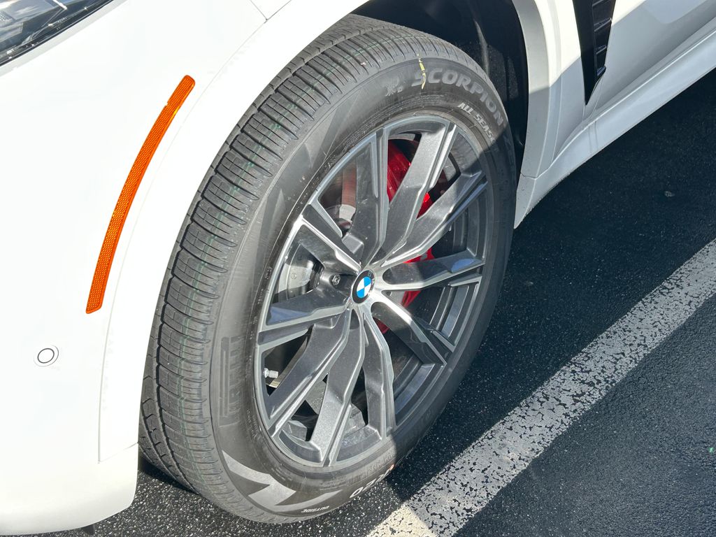 Thumbnail: 2026 BMW X5 - 3