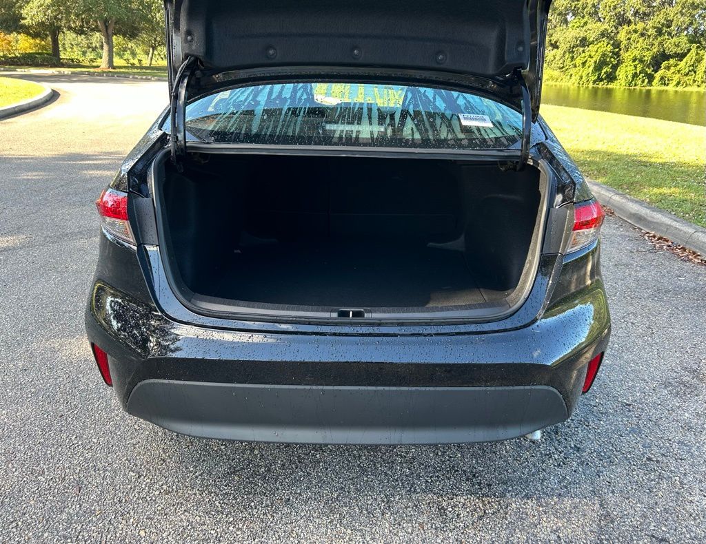 Thumbnail: 2024 Toyota Corolla - 10