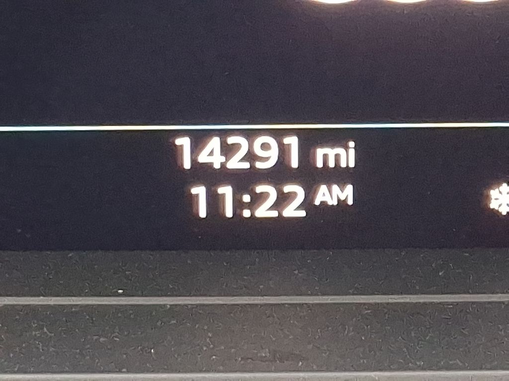 Thumbnail: 2024 Audi Q4 e-tron - 21