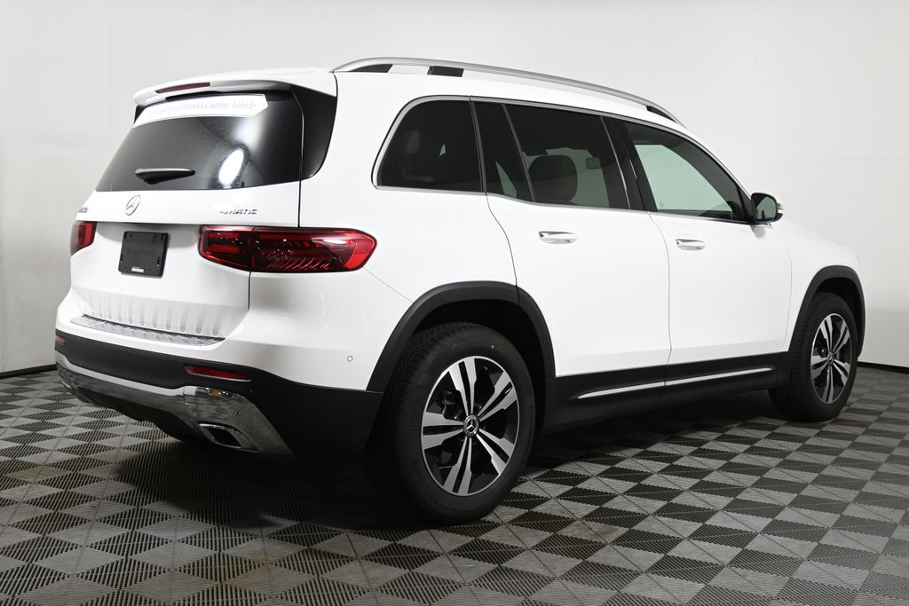 2025 Mercedes-Benz GLB 250 10