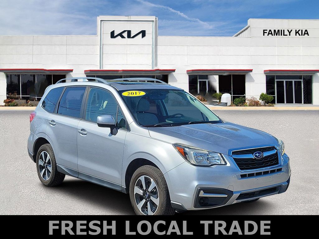 Ice Silver Metallic 2017 Subaru Forester 2.5i Premium SUV / Crossover All-Wheel Drive Continuously Variable Transmission