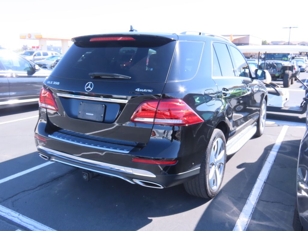 Thumbnail: 2017 Mercedes-Benz GLE - 3