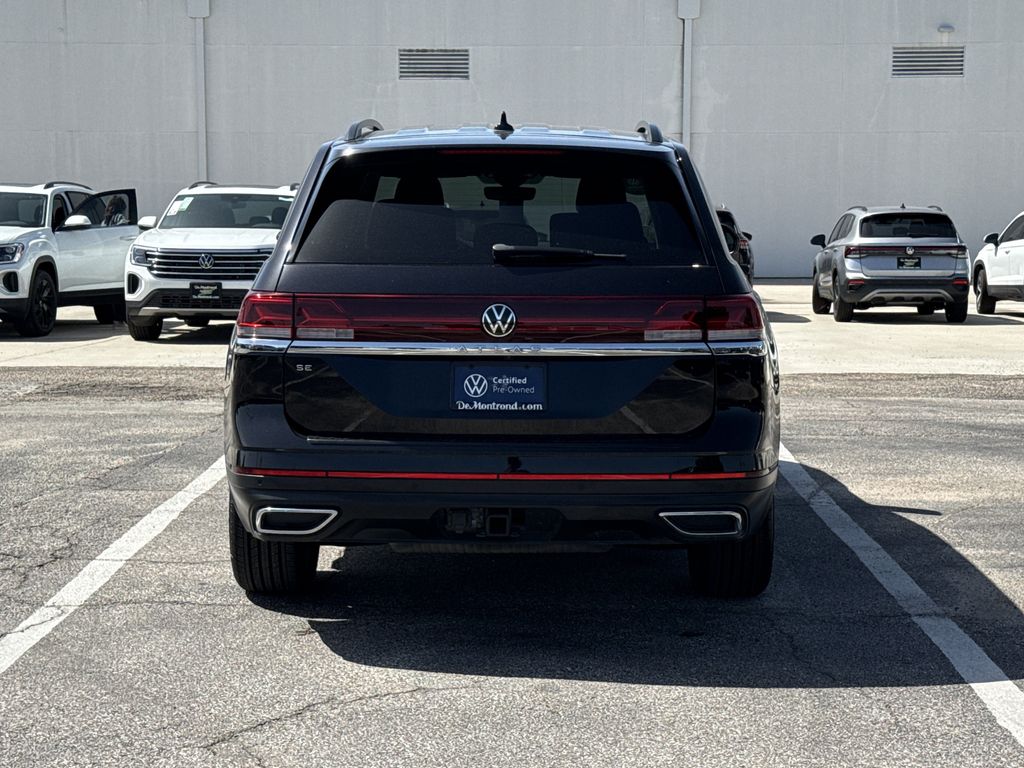 2024 Volkswagen Atlas 2.0T SE w/Technology Black at DeMontrond Auto Country
