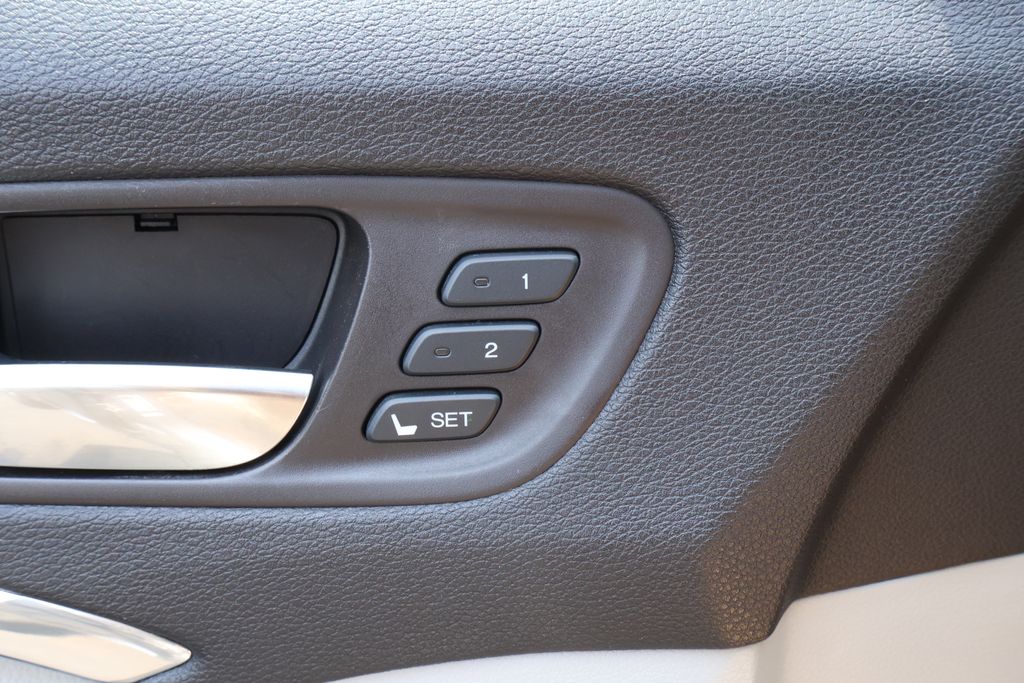 2017 Acura MDX Technology 17
