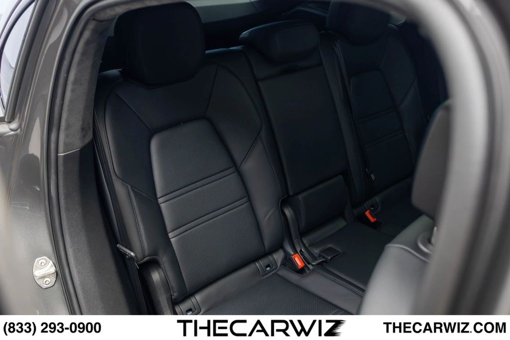 2023 Porsche Cayenne Coup Turbo - Photo 101