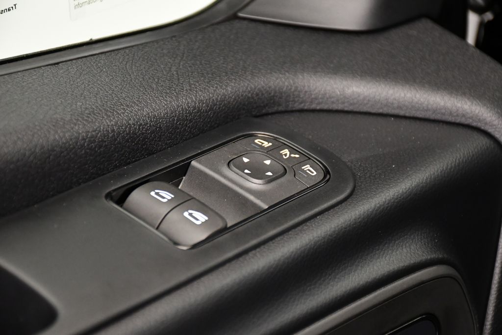 Thumbnail: 2025 Mercedes-Benz Sprinter - 22