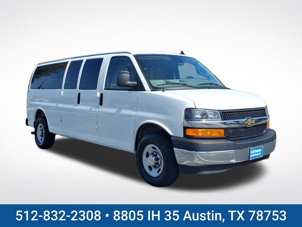 2025 Chevrolet Express 3500 LT Extended RWD