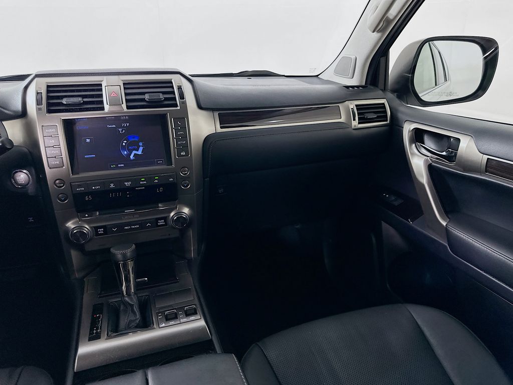 Thumbnail: 2014 Lexus GX - 23