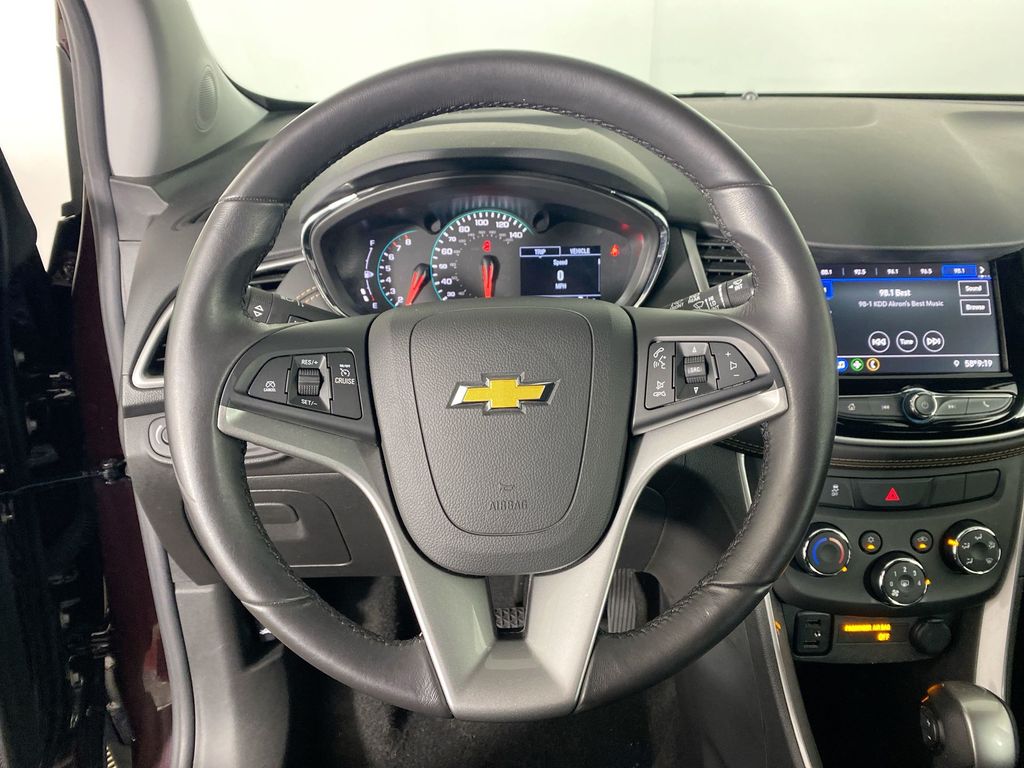 2022 Chevrolet Trax LT photo