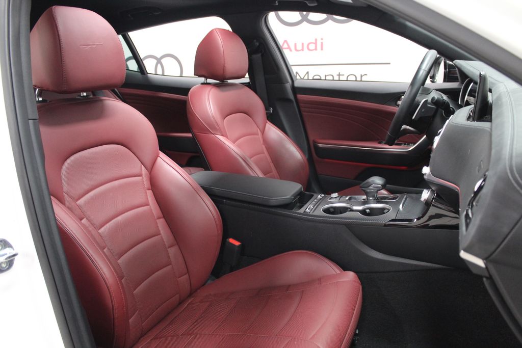 Thumbnail: 2022 Kia Stinger - 25