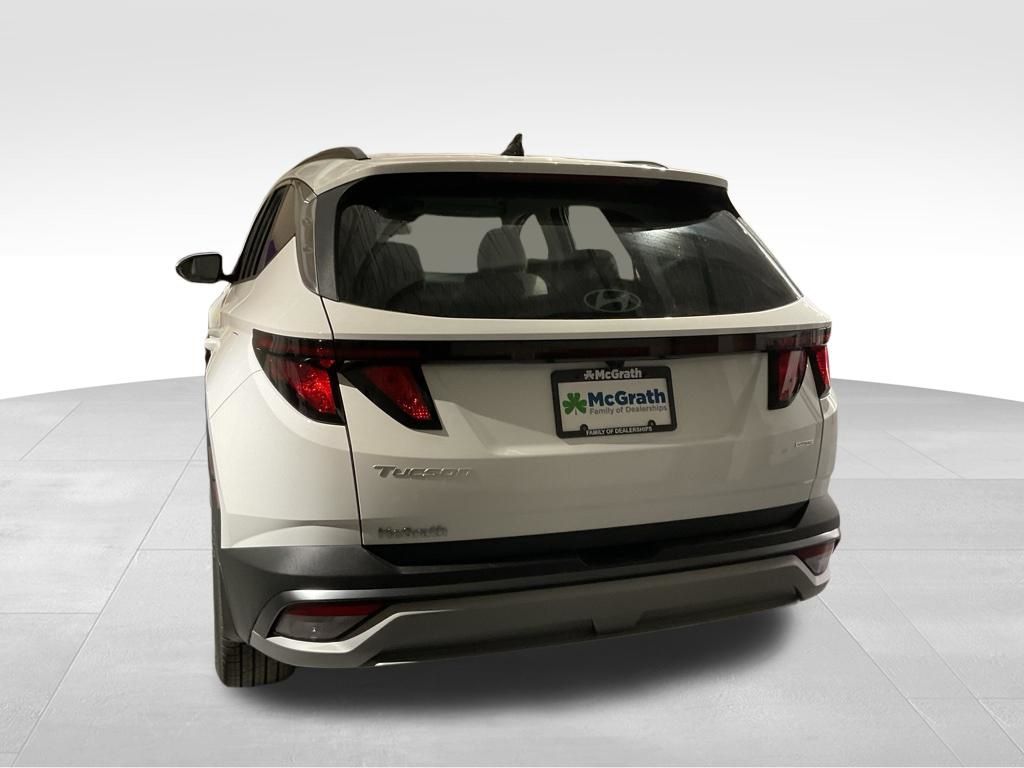 New 2026 White Hyundai SEL image 5