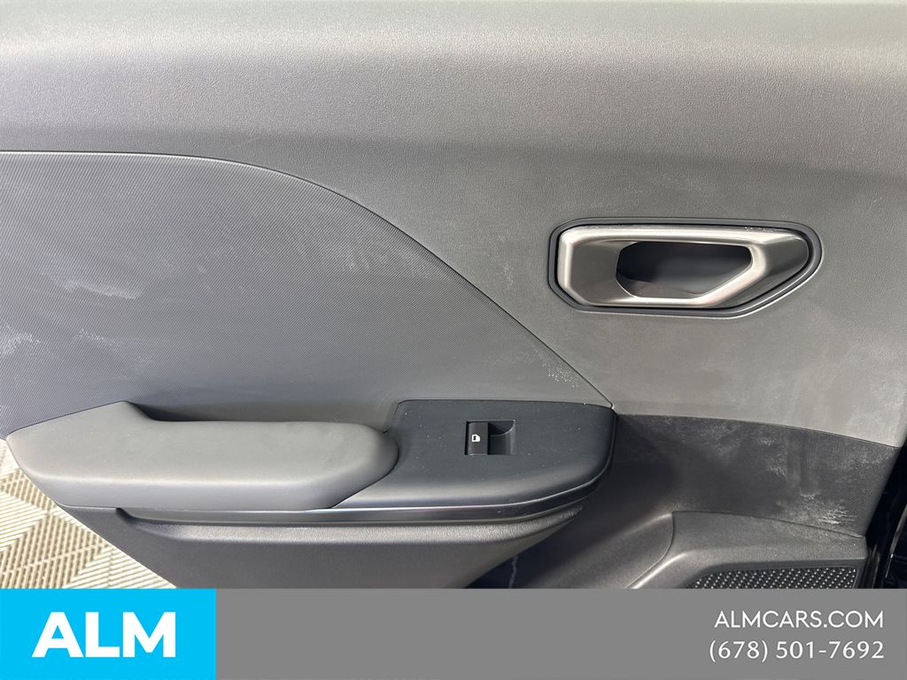 Used 2025 Black Kia LXS image 25