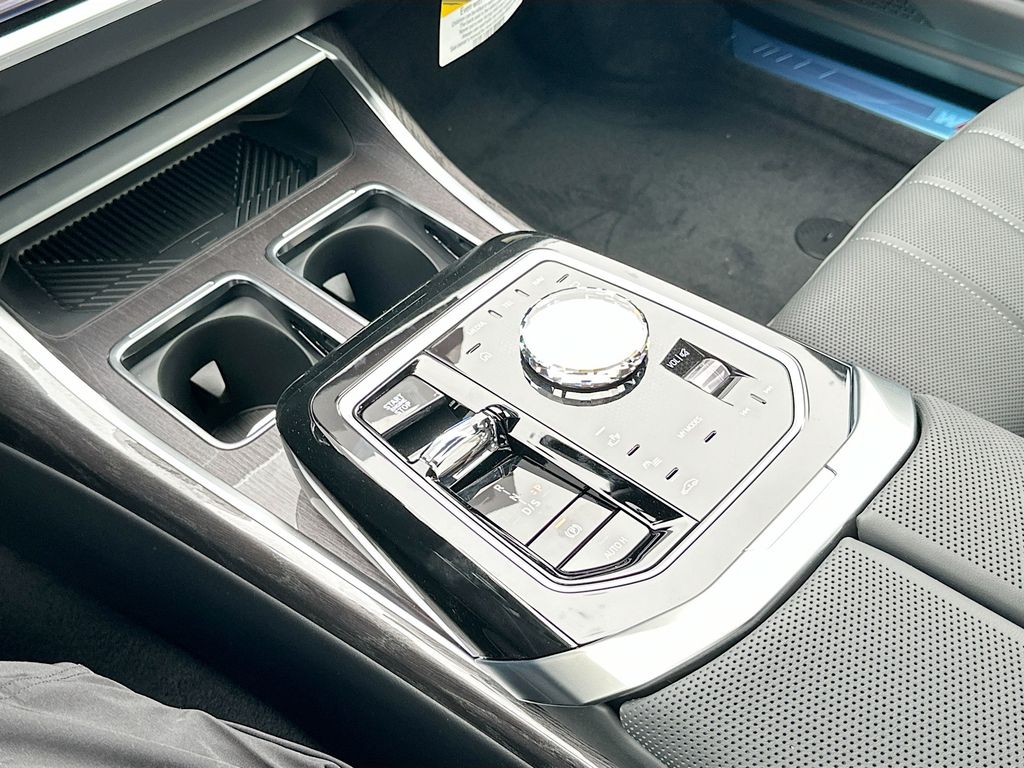 New 2026 Black BMW 760i xDrive image 17