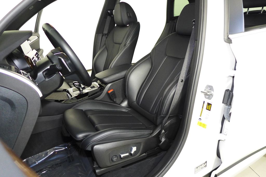 Thumbnail: 2023 BMW X3 - 22