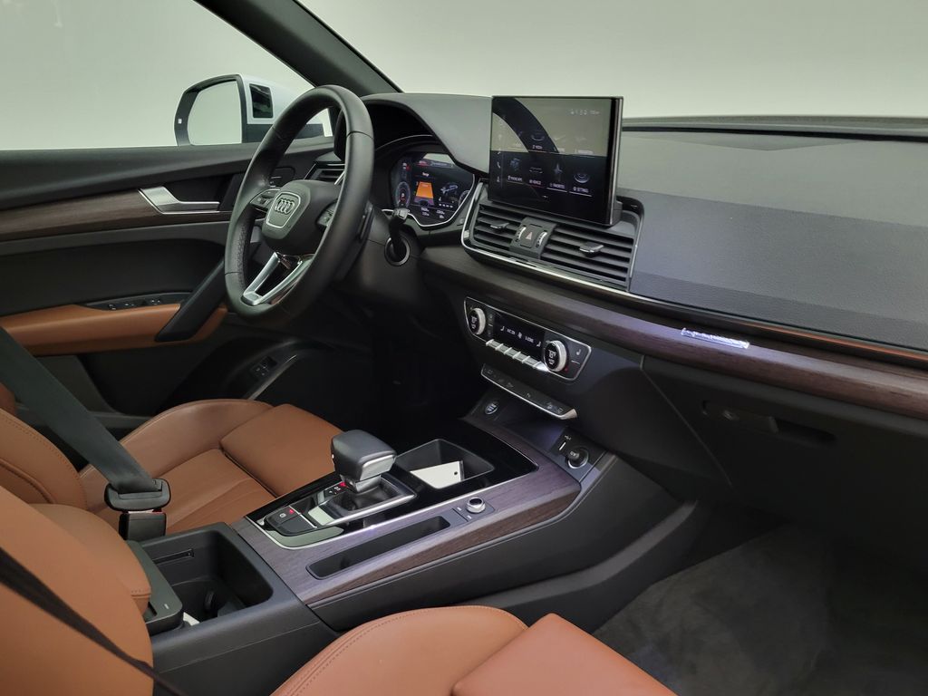 Thumbnail: 2022 Audi Q5 - 15