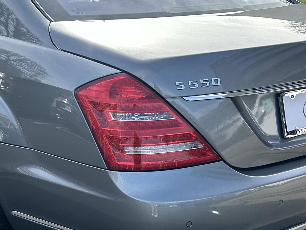 Thumbnail: 2011 Mercedes-Benz S-Class - 10