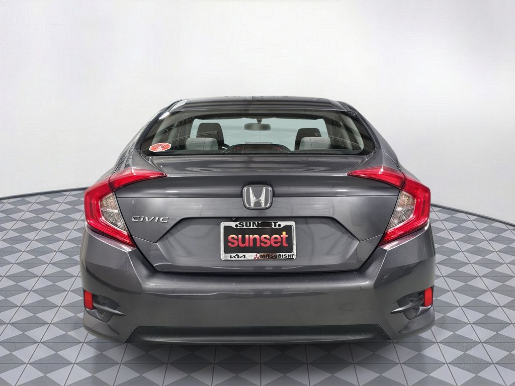 Used 2018  Honda LX image 9