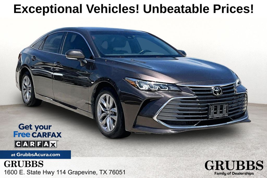 Gray 2019 Toyota Avalon XLE FWD Sedan Front-Wheel Drive 8-Speed Automatic