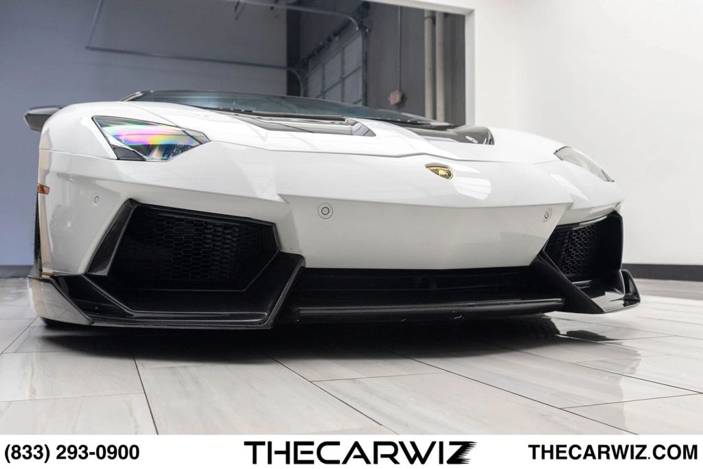 2017 Lamborghini Aventador Base - Photo 7