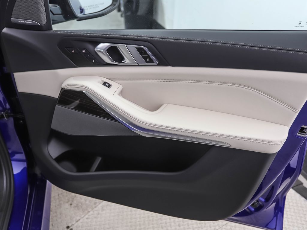 Thumbnail: 2026 BMW X5 - 28