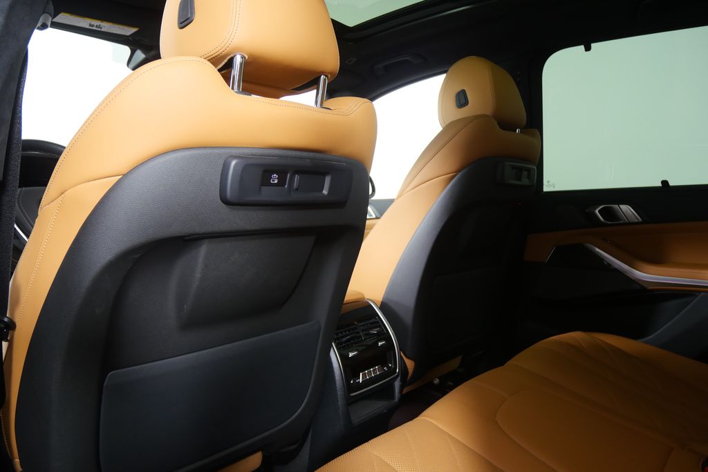 Thumbnail: 2023 BMW X5 - 16