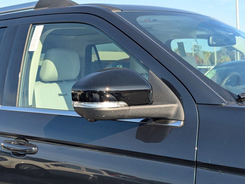 2025 Ford Expedition Platinum MAX