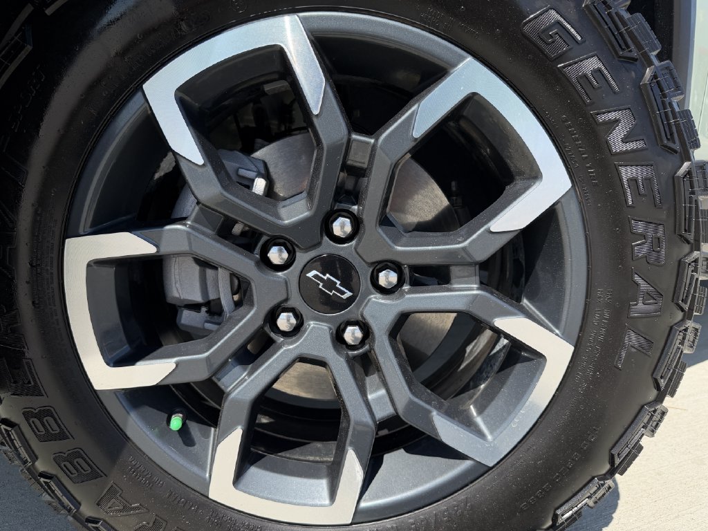 Used 2025 Chevrolet Equinox SUV