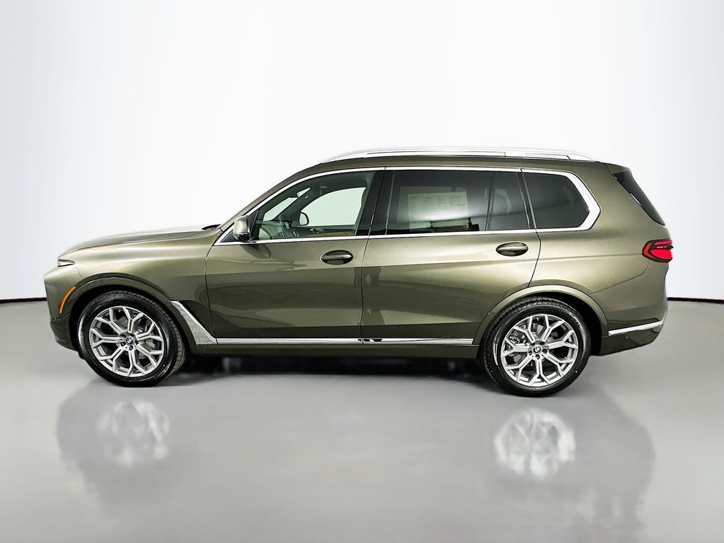 Thumbnail: 2026 BMW X7 - 8