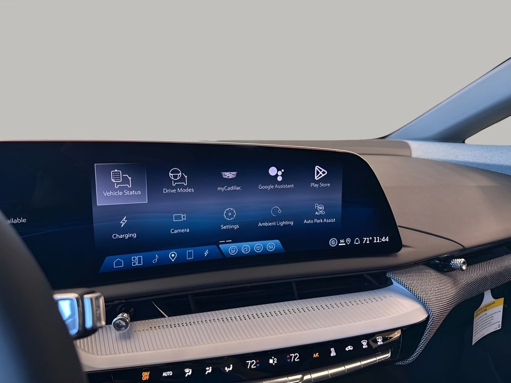 New 2026 Silver Cadillac Luxury image 32