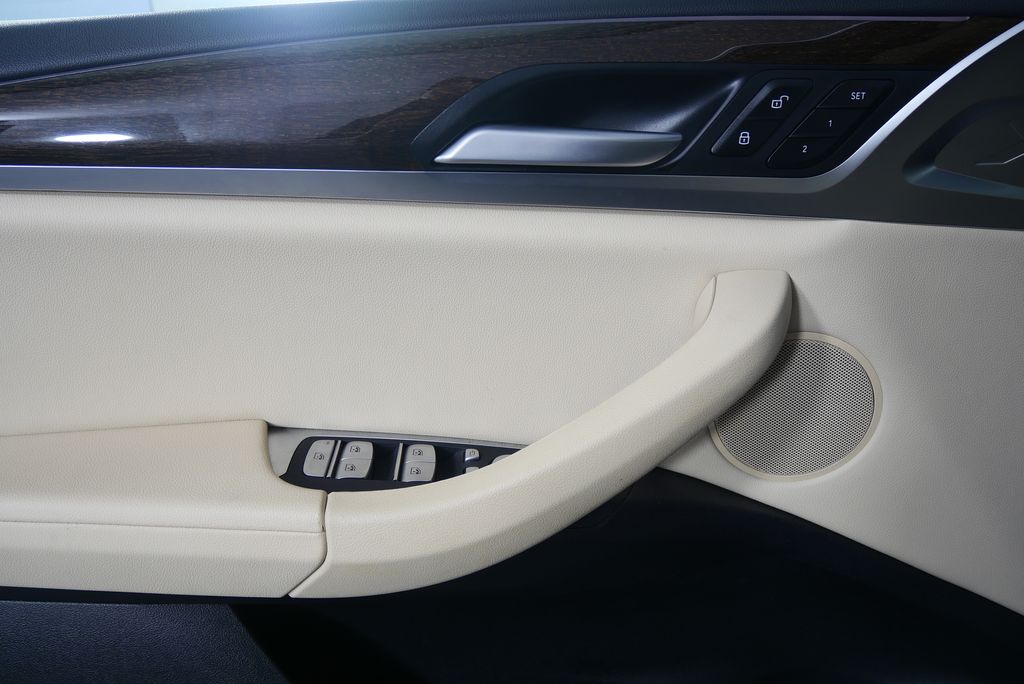 Thumbnail: 2024 BMW X3 - 9