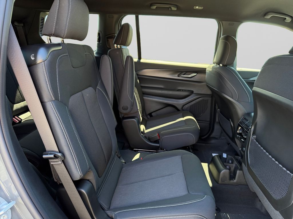 2027 Jeep Grand Cherokee L Laredo Gray at South Hills CDJR