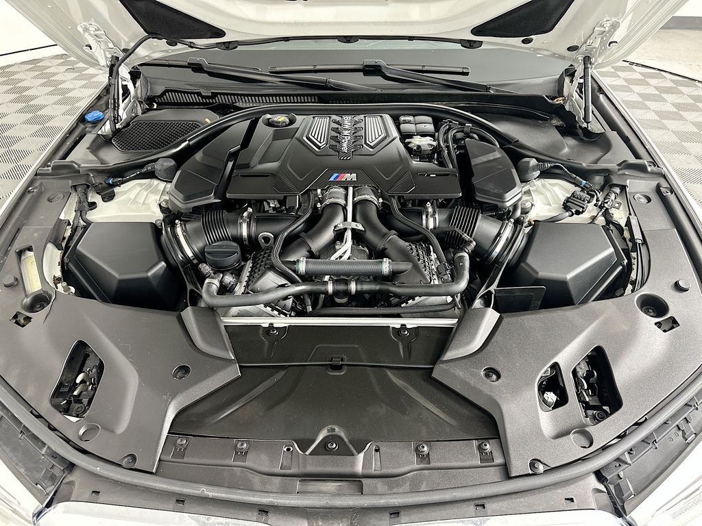 Thumbnail: 2019 BMW M5 - 31