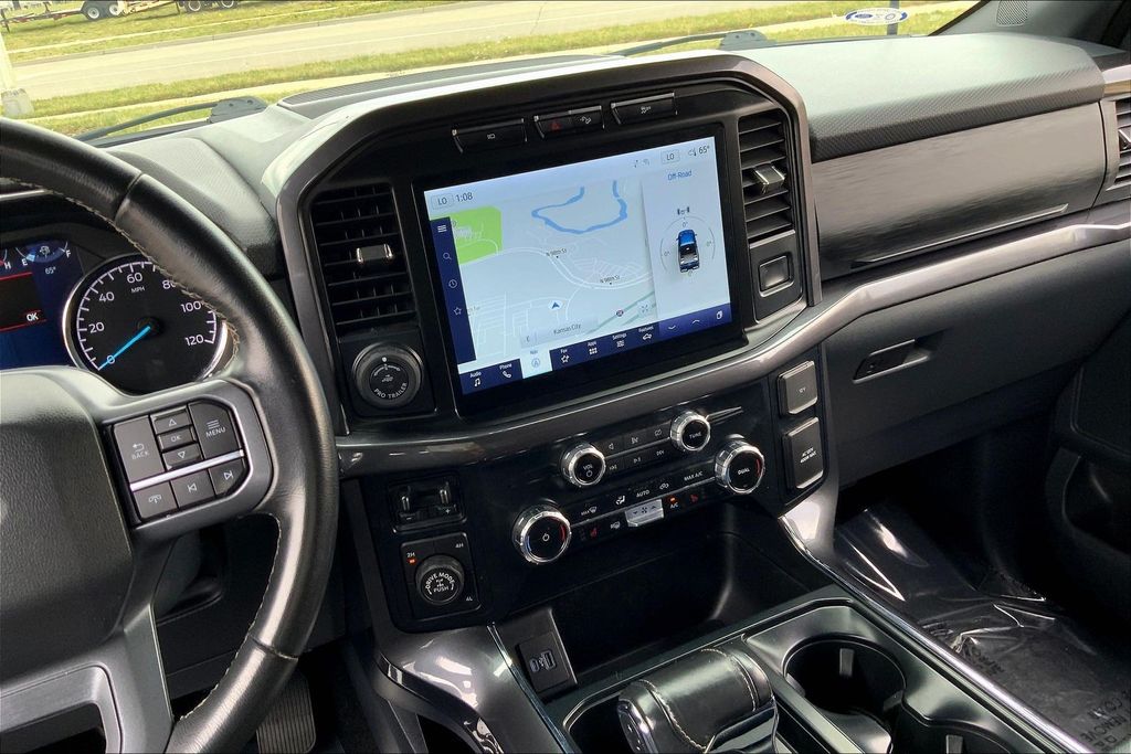 View vehicle photo 6