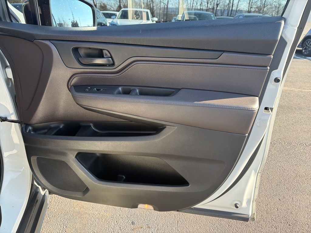 Thumbnail: 2018 Honda Odyssey - 28