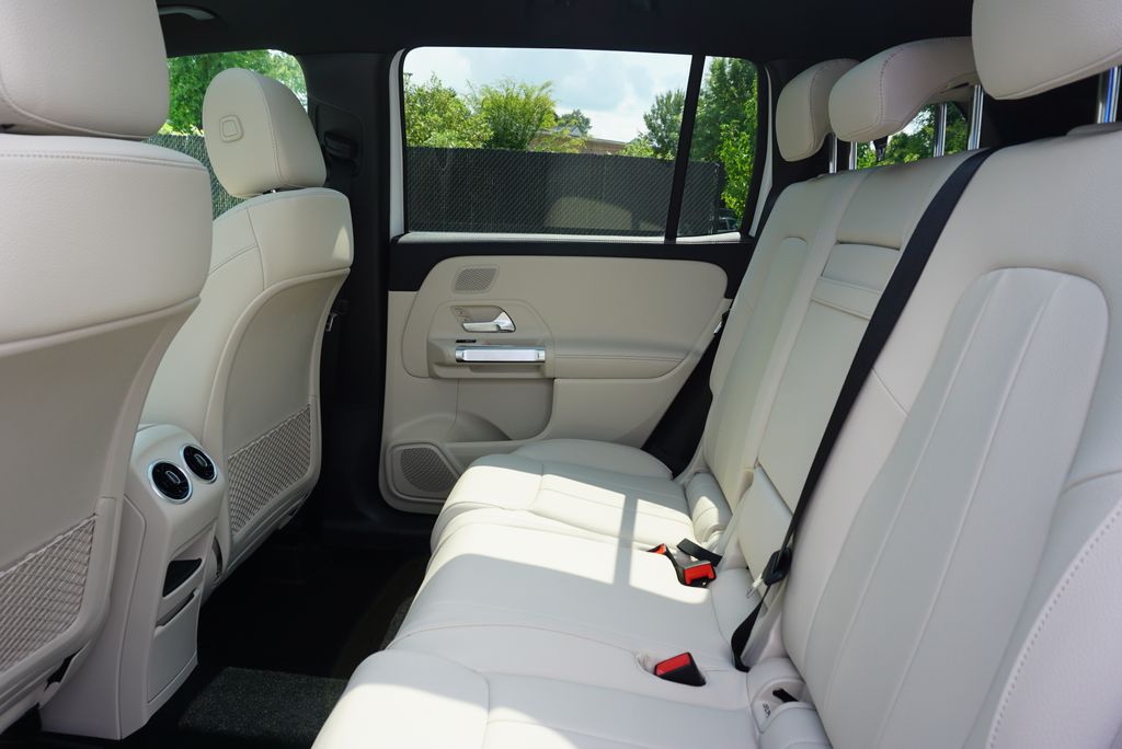 Thumbnail: 2025 Mercedes-Benz GLB - 13