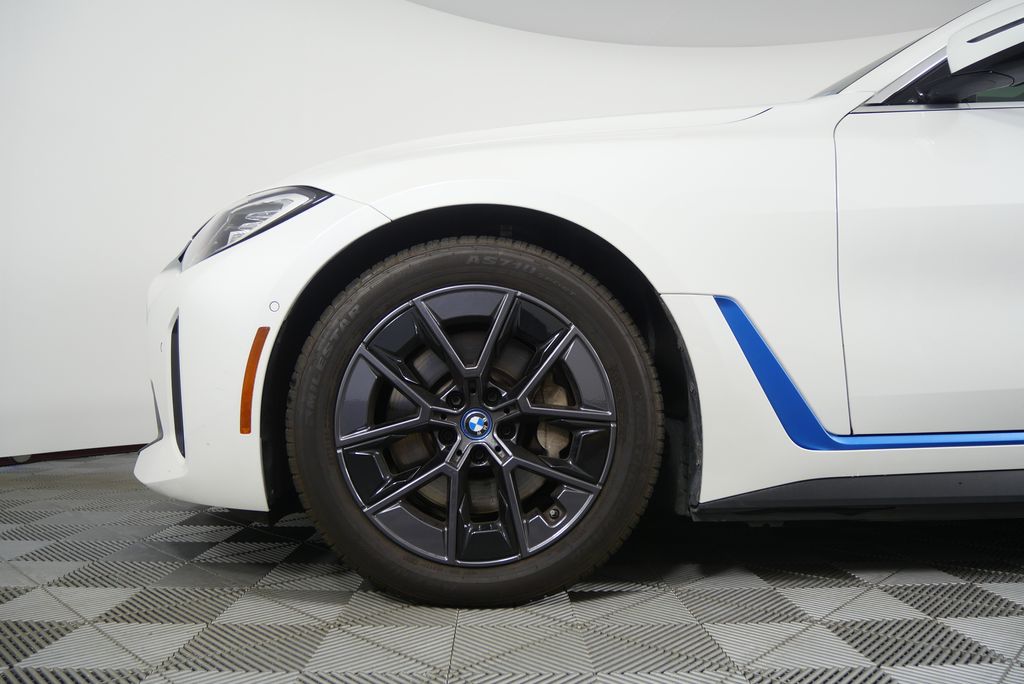 Thumbnail: 2024 BMW i4 - 7