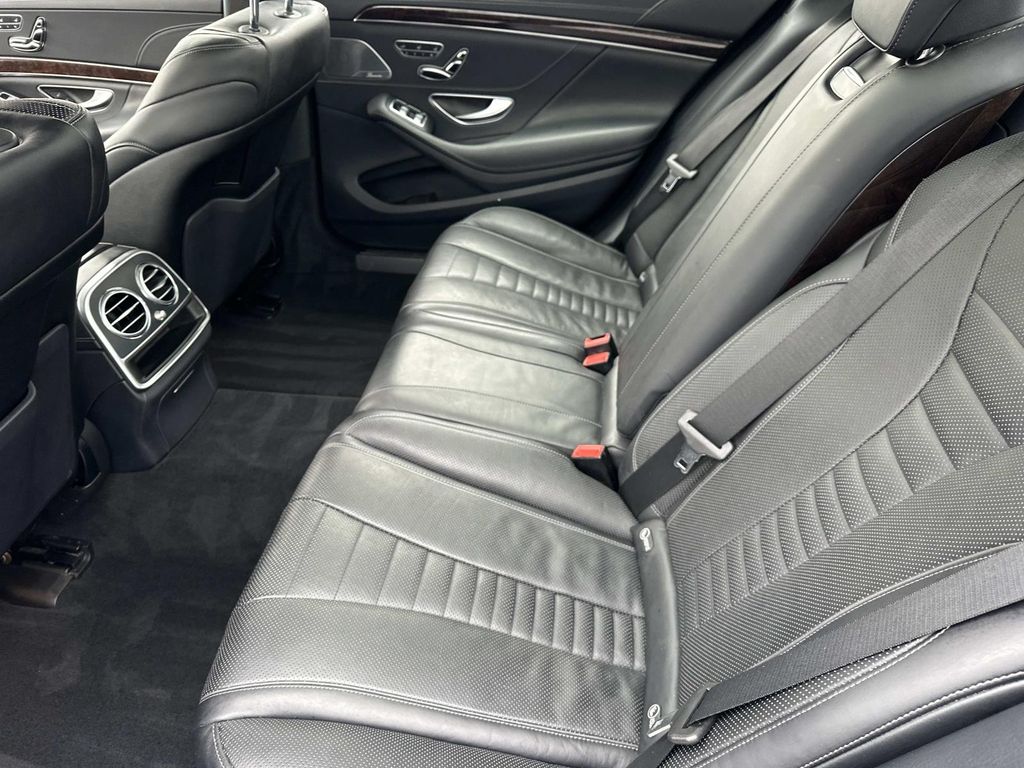 Thumbnail: 2020 Mercedes-Benz S-Class - 27