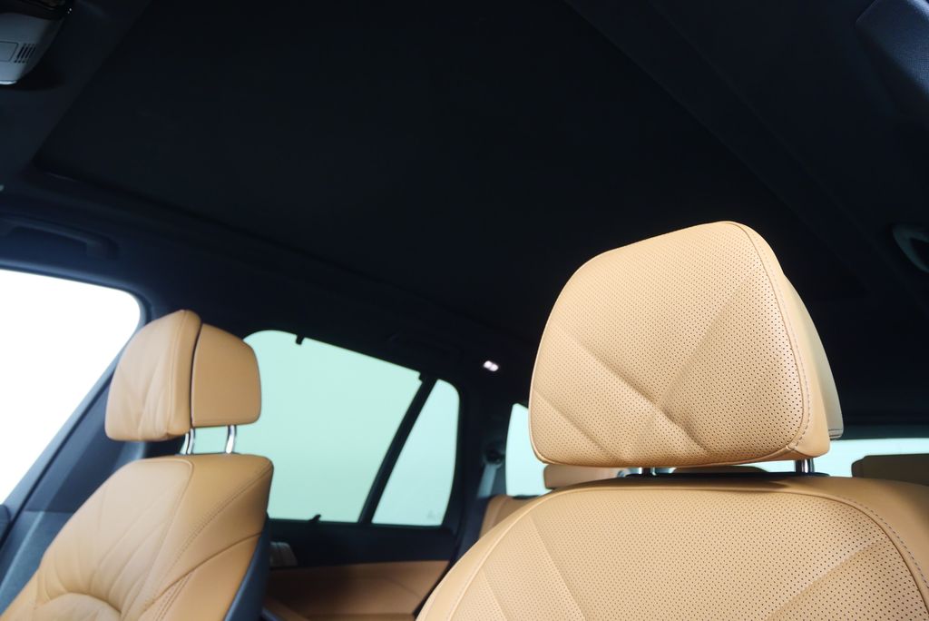 Thumbnail: 2026 BMW X5 - 12