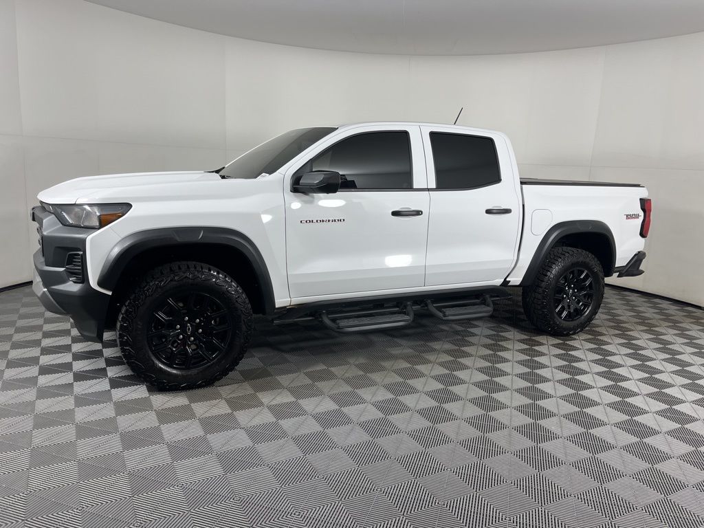 Thumbnail: 2025 Chevrolet Colorado - 2