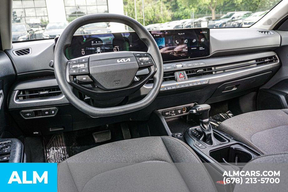 Used 2025 Gray Kia LXS image 27