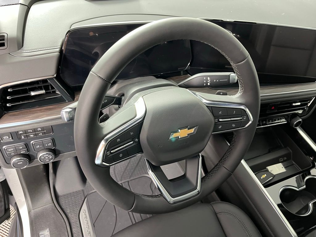 2025 Chevrolet Suburban LT 29