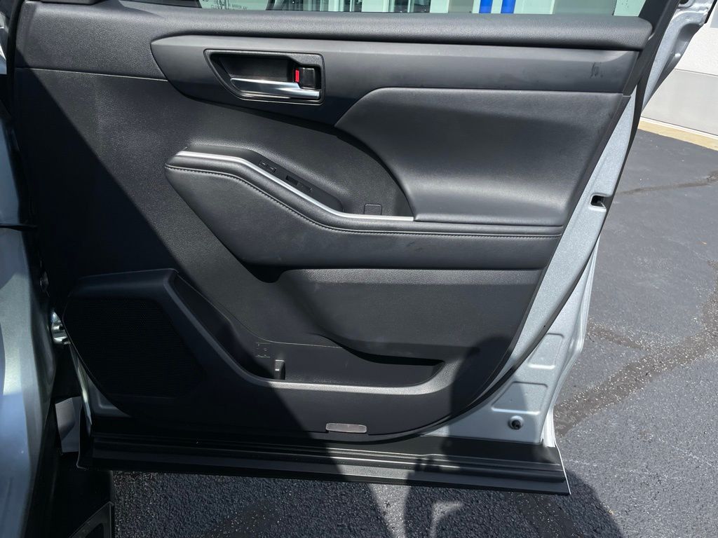 2022 Toyota Highlander XSE 30