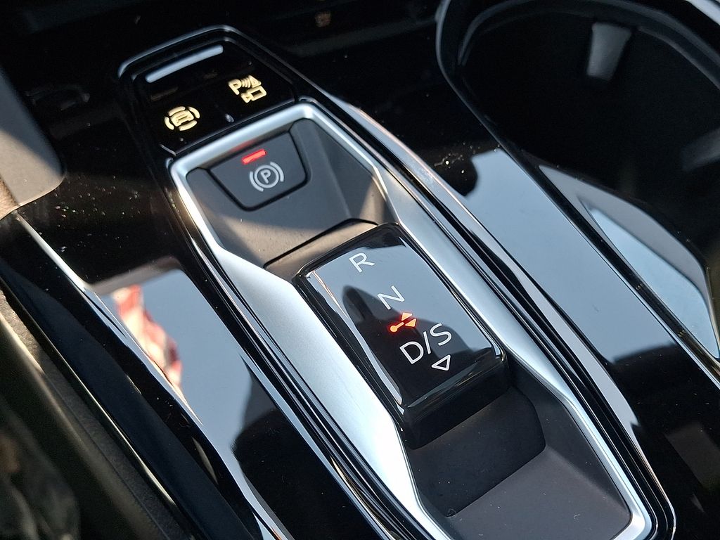 Thumbnail: 2025 Audi Q5 - 15