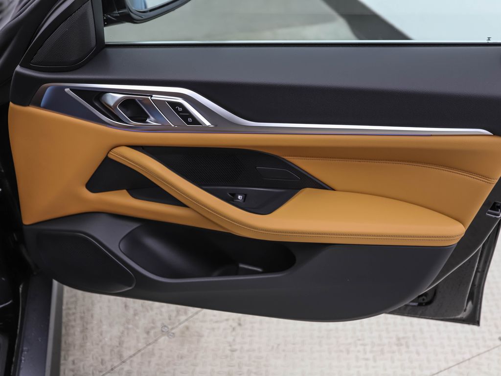 2025 BMW i4 xDrive40 28