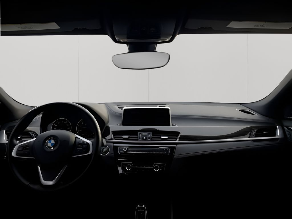 Used 2021 Silver BMW sDrive28i image 23