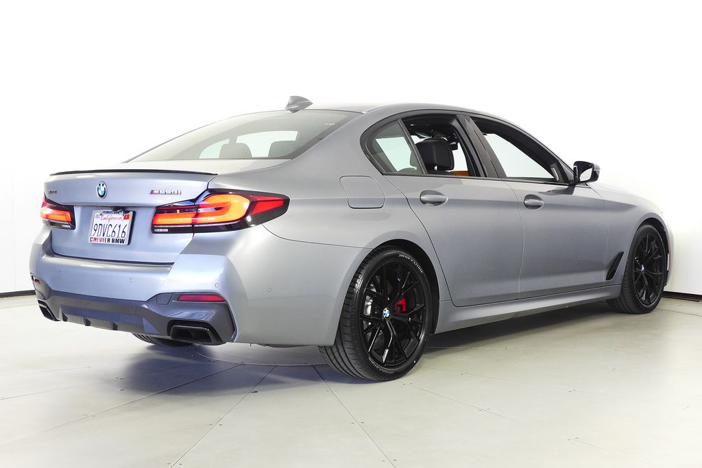 Thumbnail: 2023 BMW 5 Series - 7