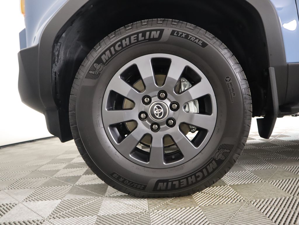 Thumbnail: 2025 Toyota Land Cruiser - 30