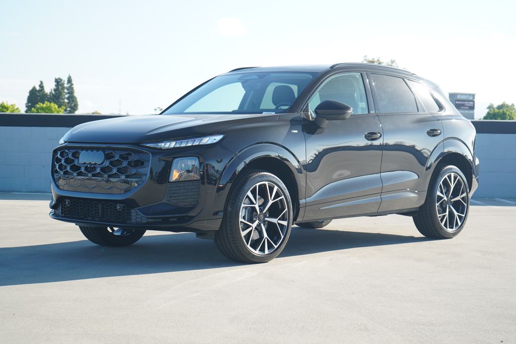 Thumbnail: 2026 Audi Q3 - 1